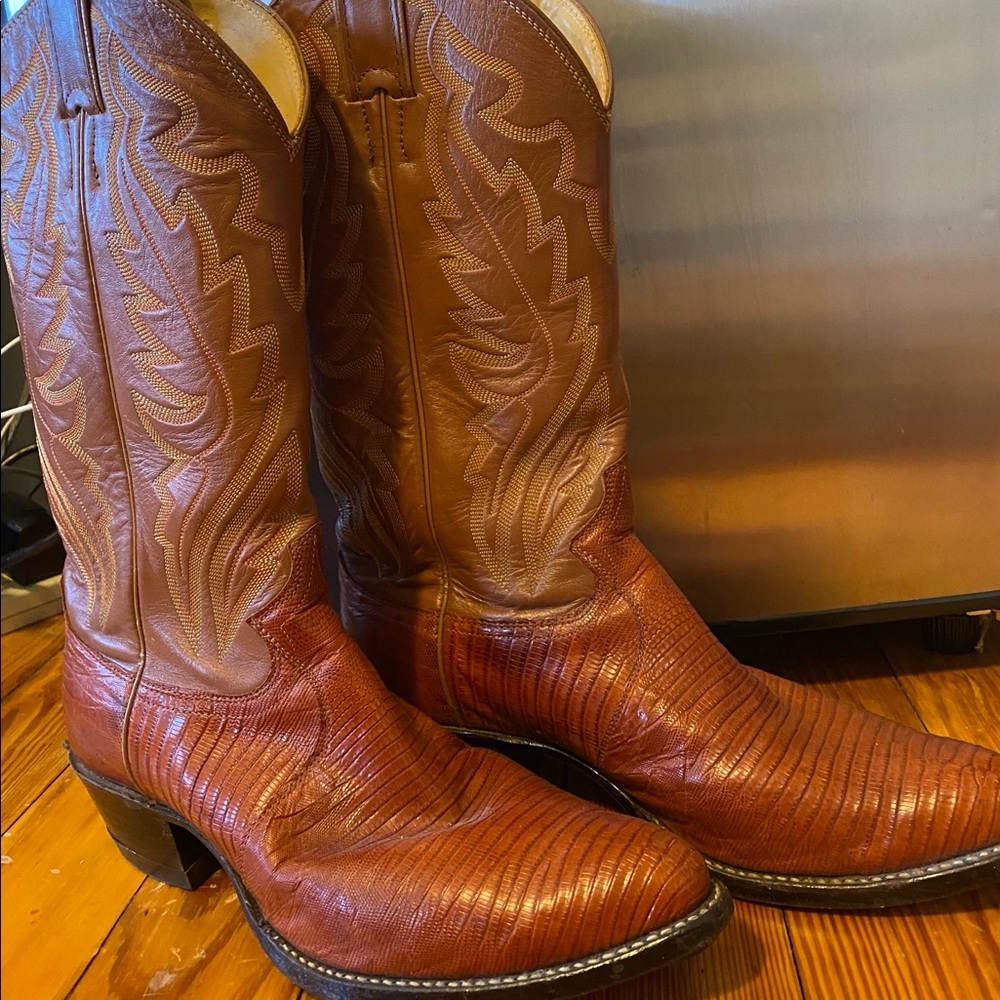 Justin Men’s Cowboy Boots